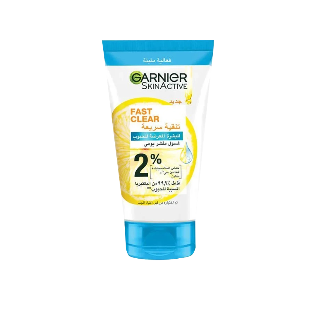 Garnier Fast Clear Salicylic Acid & Vitamin C 3-in-1 Anti-Acne Exfoliating Face Wash - 150ml