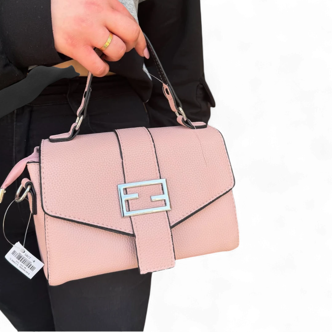 Trendy Women’s Handbag – Chic With Crossbody Strap and Snap Closure